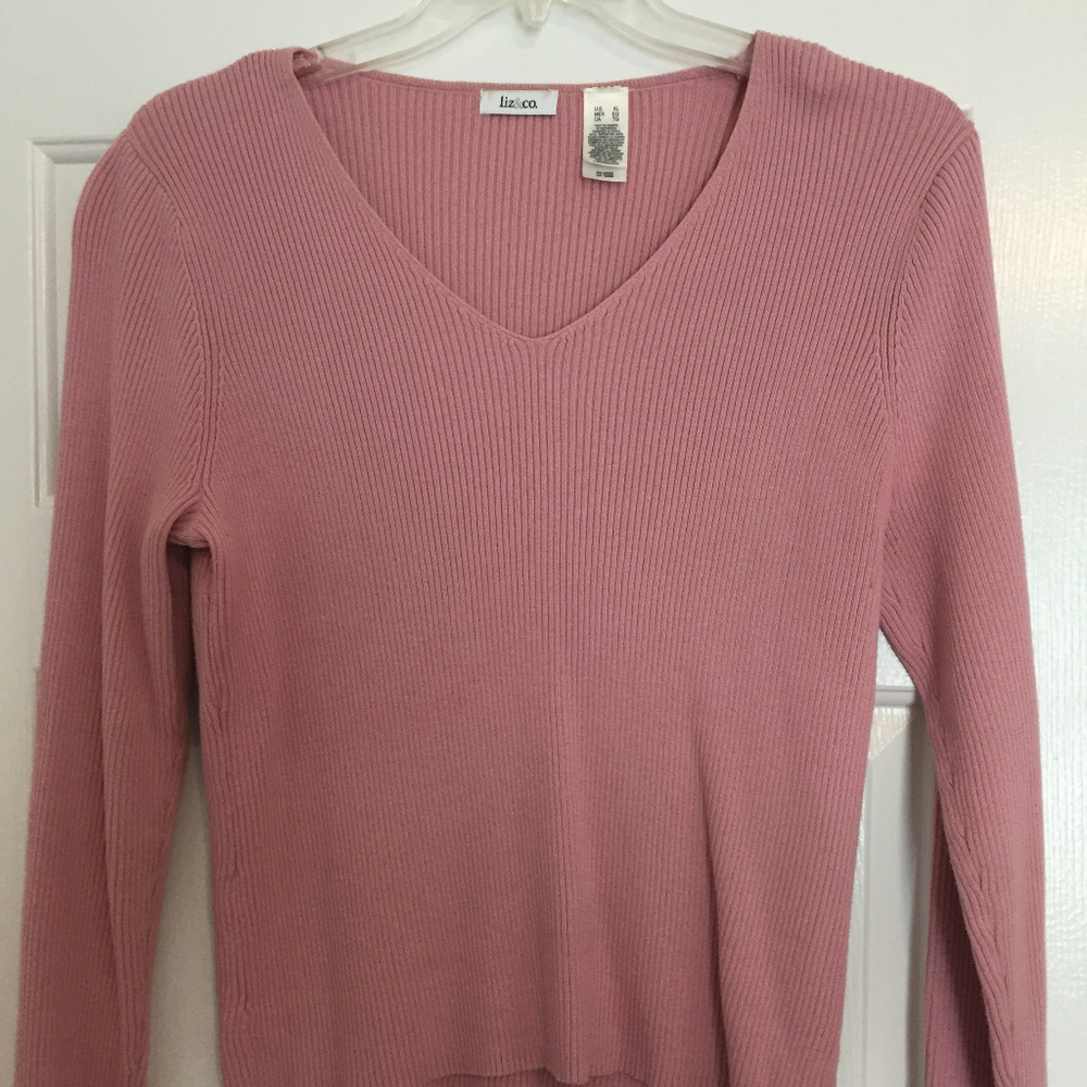 Liz and Co. V neck Sweater
